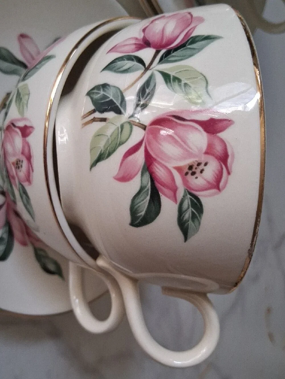 4-VINTAGE HOMER LAUGHLIN RHYTHM PINK MAGNOLIA CUP AND SAUCER SETS